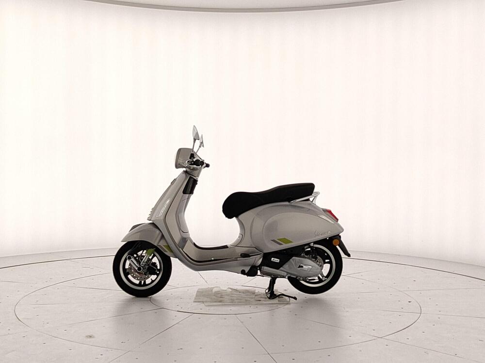 Vespa Primavera 125 Tech (2026) (2)