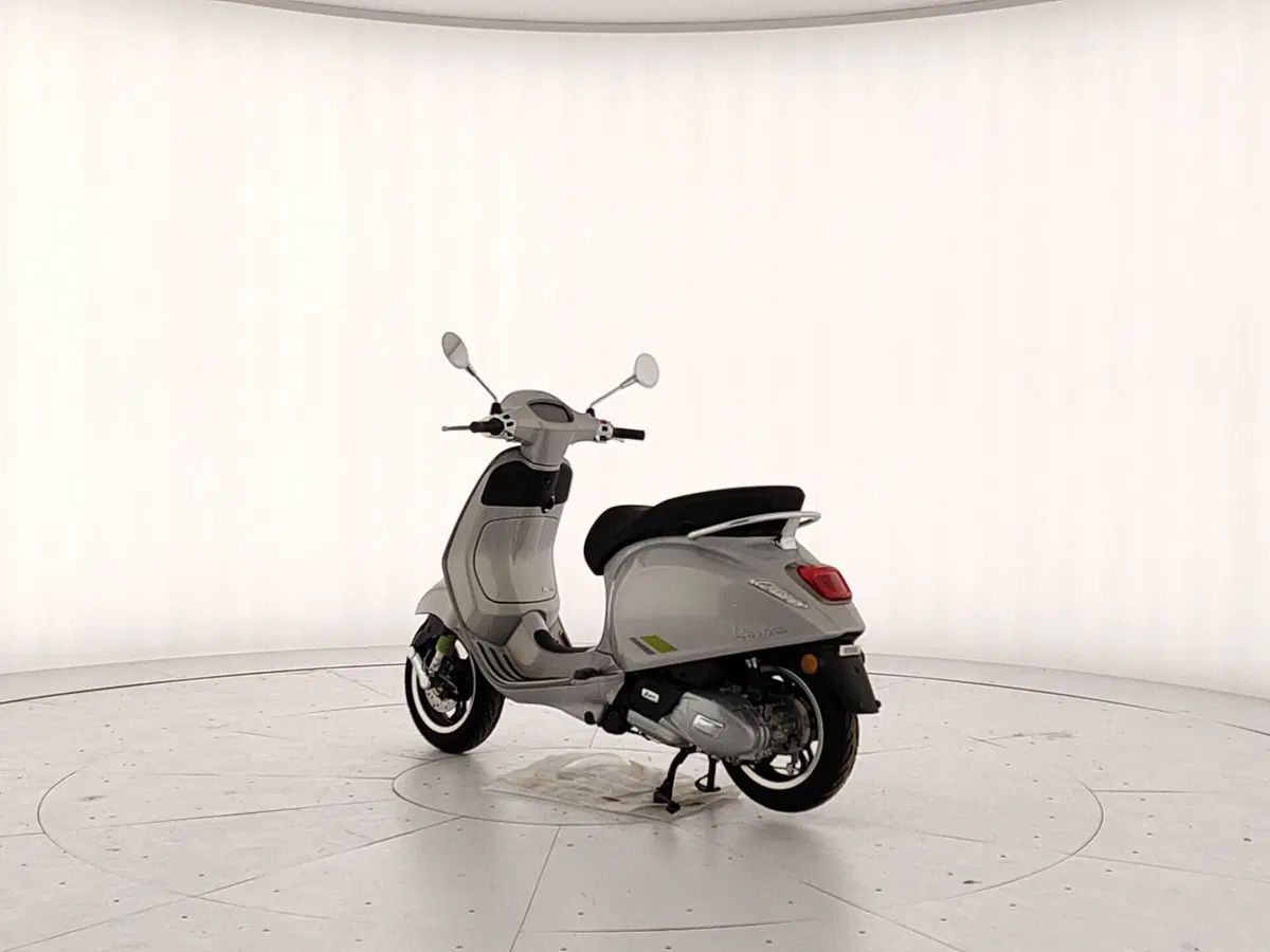Vespa Primavera 125 Tech (2024 - 25) (3)