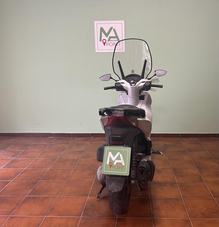 Honda SH 300 i ABS (2016 - 20) (4)