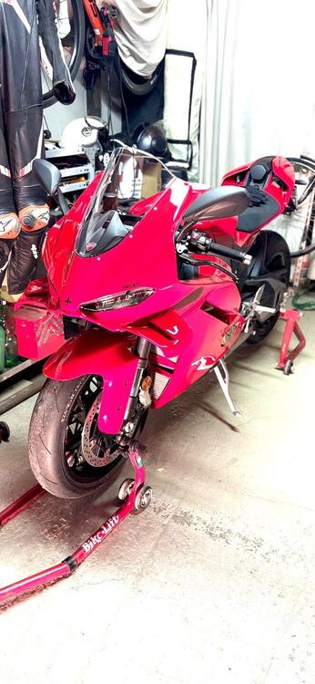 Ducati Panigale V4 (2025) (5)