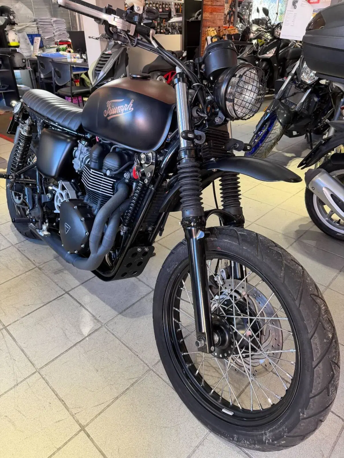 Triumph Scrambler (2006 - 17)