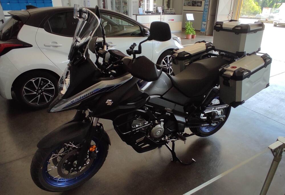 Suzuki V-Strom 650XT Explorer (2022 - 25) (3)