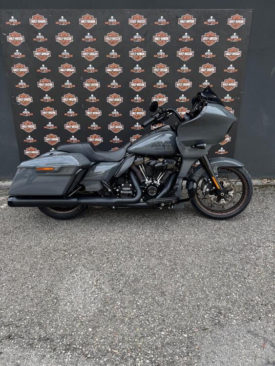 Harley-Davidson Road Glide ST (2022 - 23)