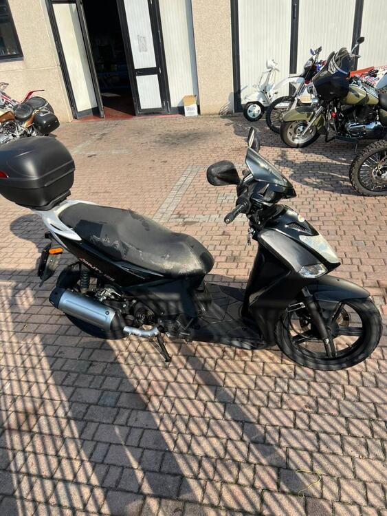 Kymco Agility 125 R16 (2008 - 17) (2)
