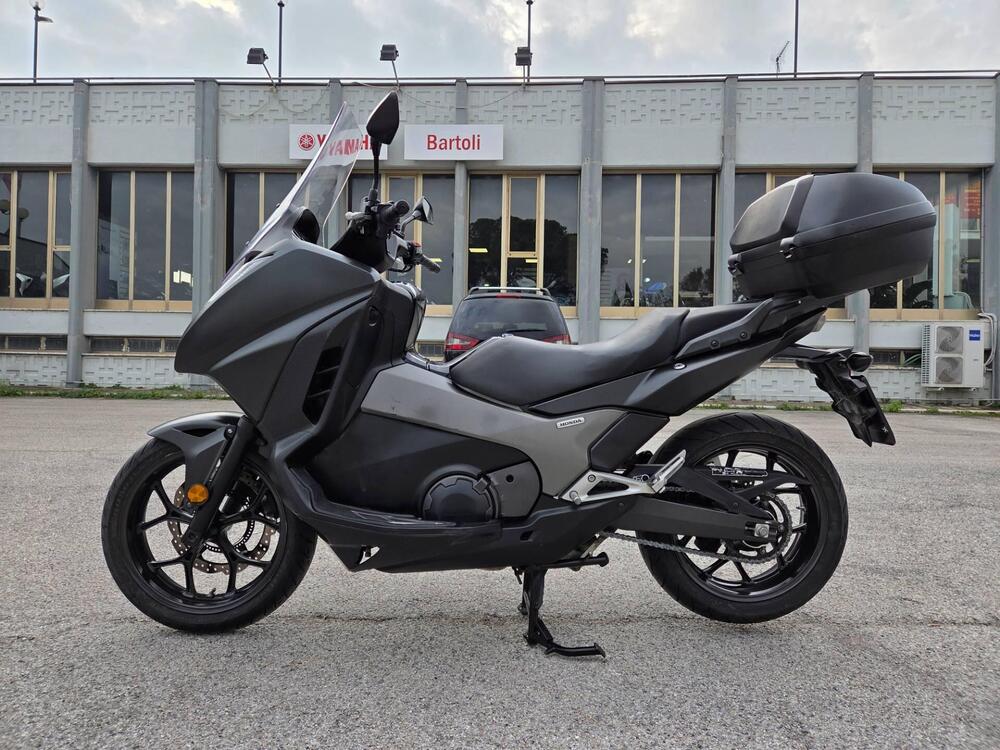 Honda Integra 750 DCT (2016 - 17) (4)