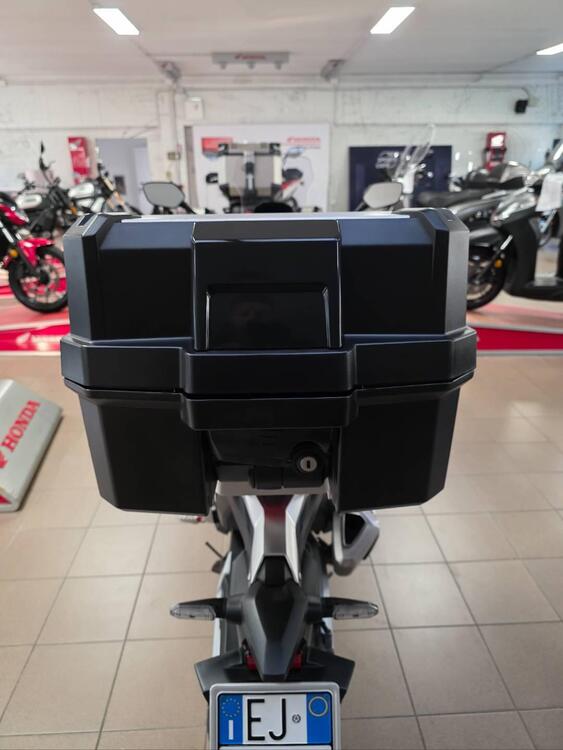 Honda X-ADV 750 (2017) (3)