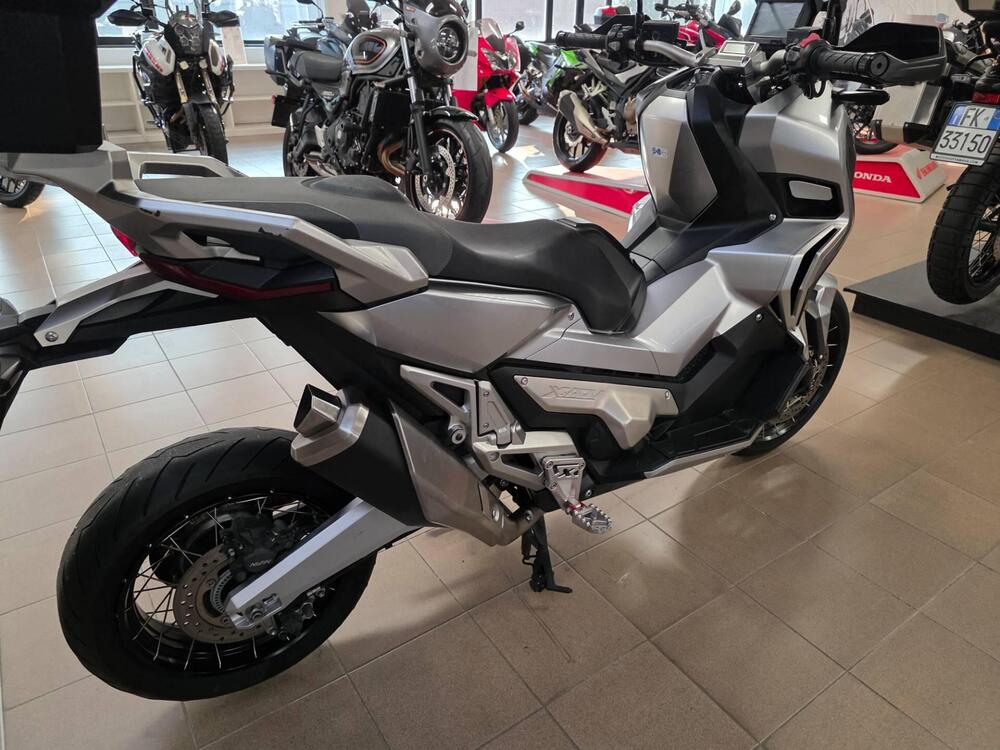 Honda X-ADV 750 (2017) (4)