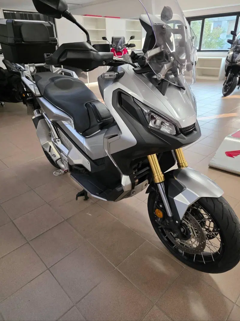 Honda X-ADV 750 (2017) (6)