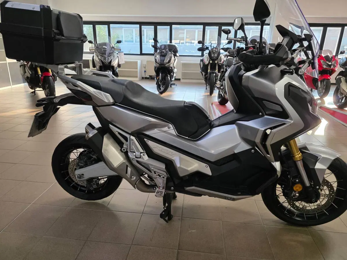 Honda X-ADV 750 (2017) (7)