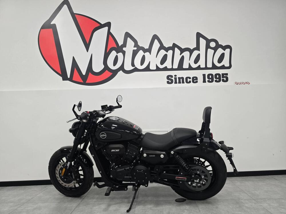 Keeway Motor V302 C (2022 - 25) (2)