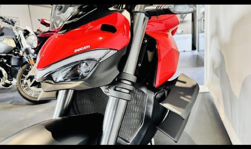Ducati Streetfighter V4 1100 (2020) (4)