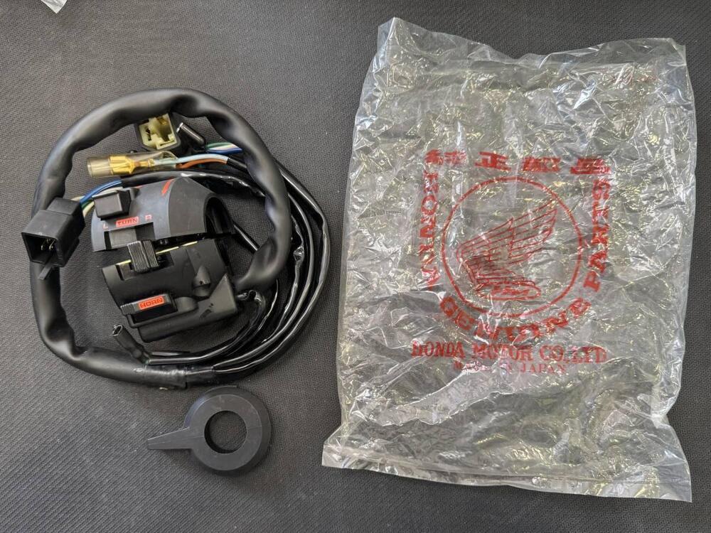 ASSIEME INTERRUTTORI INDICATORI DIREZIONE HONDA VF