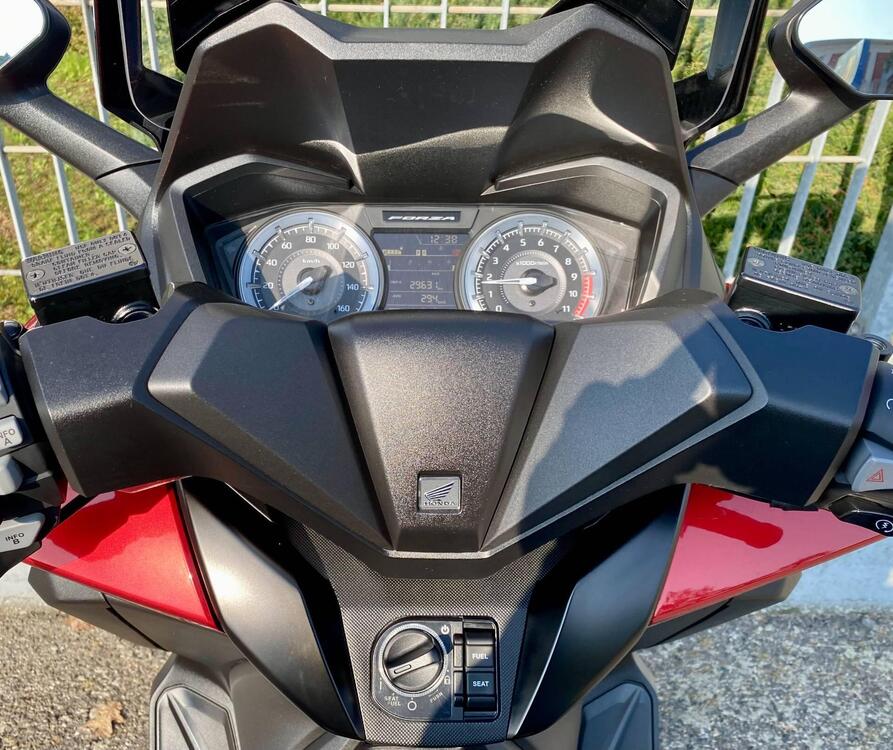 Honda Forza 350 (2022 - 24) (3)