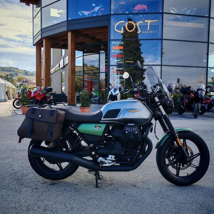 Moto Guzzi V7 Stone Centenario (2021 - 22)