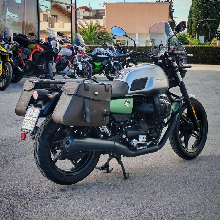 Moto Guzzi V7 Stone Centenario (2021 - 22) (3)