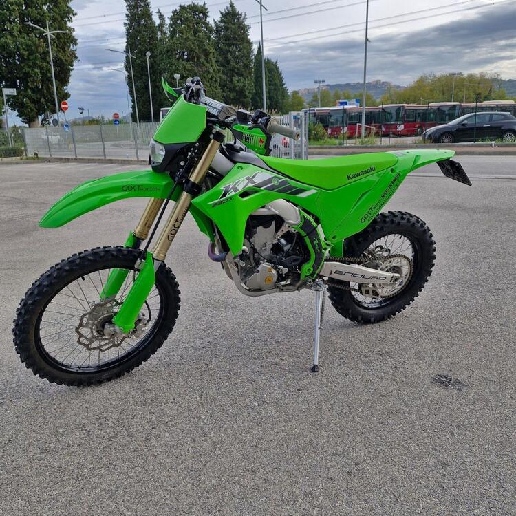 Kawasaki KX 250 X (2025) (4)