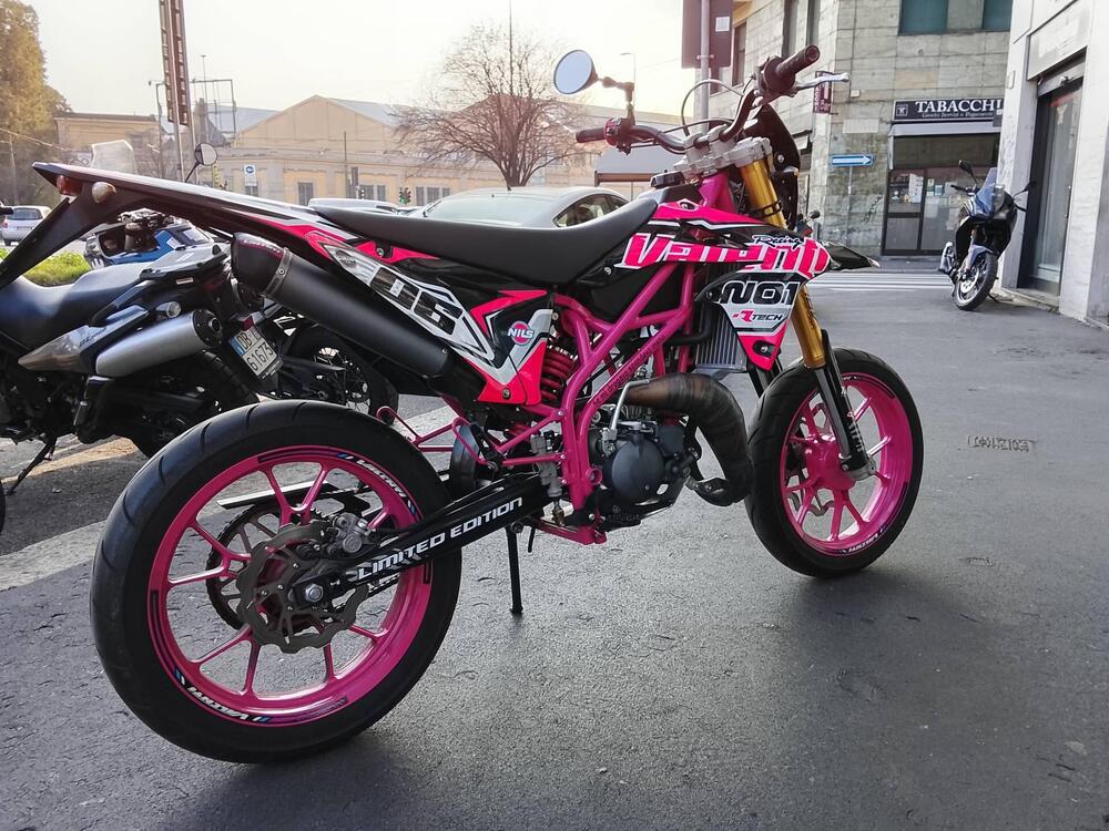 Valenti Racing N01 50 (2015 - 22) (4)