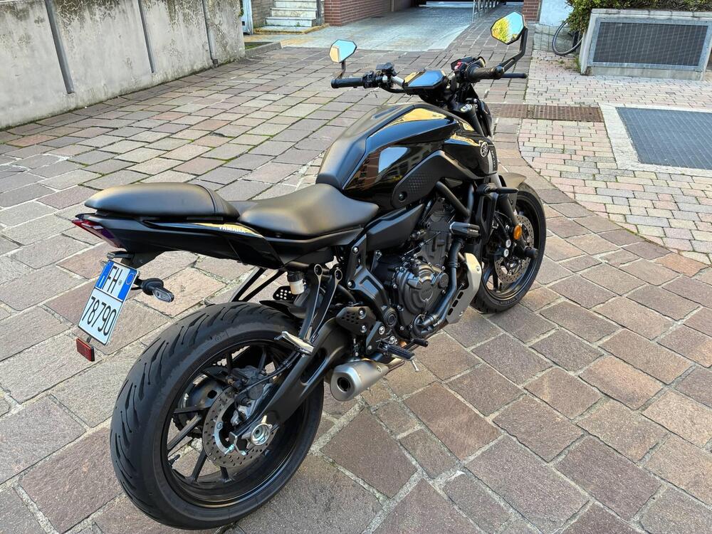 Yamaha MT-07 Pure (2023 - 25)
