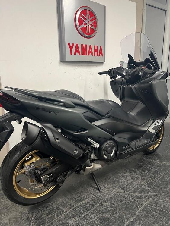 Yamaha T-Max 560 Tech Max (2021) (4)