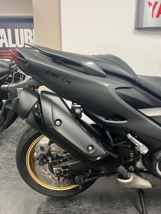 Yamaha T-Max 560 Tech Max (2021) (5)