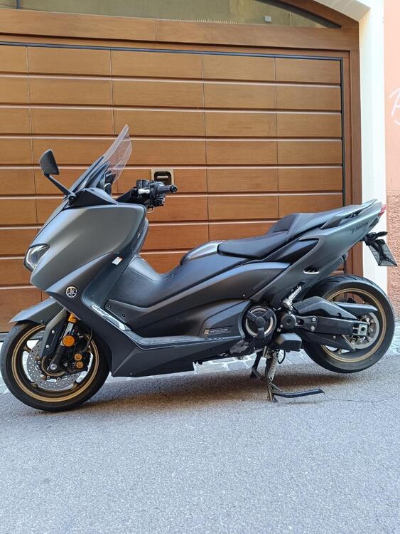 Yamaha T-Max 560 Tech Max (2021)