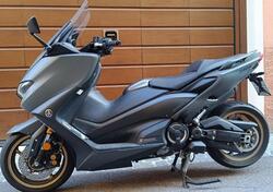 Yamaha T-Max 560 Tech Max (2021) usata