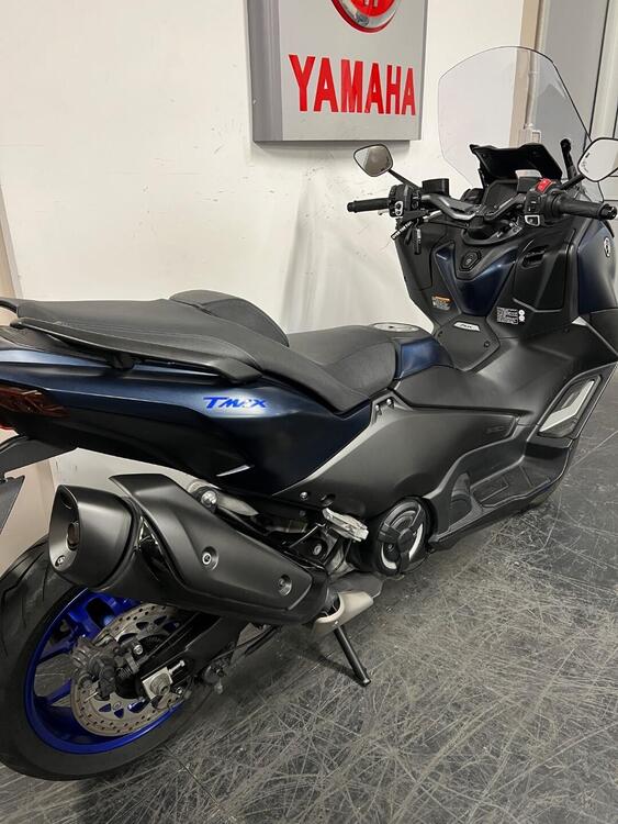 Yamaha T-Max 560 (2022 - 24) (4)