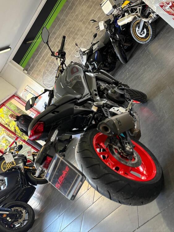 Yamaha MT-09 (2021 - 23) (5)