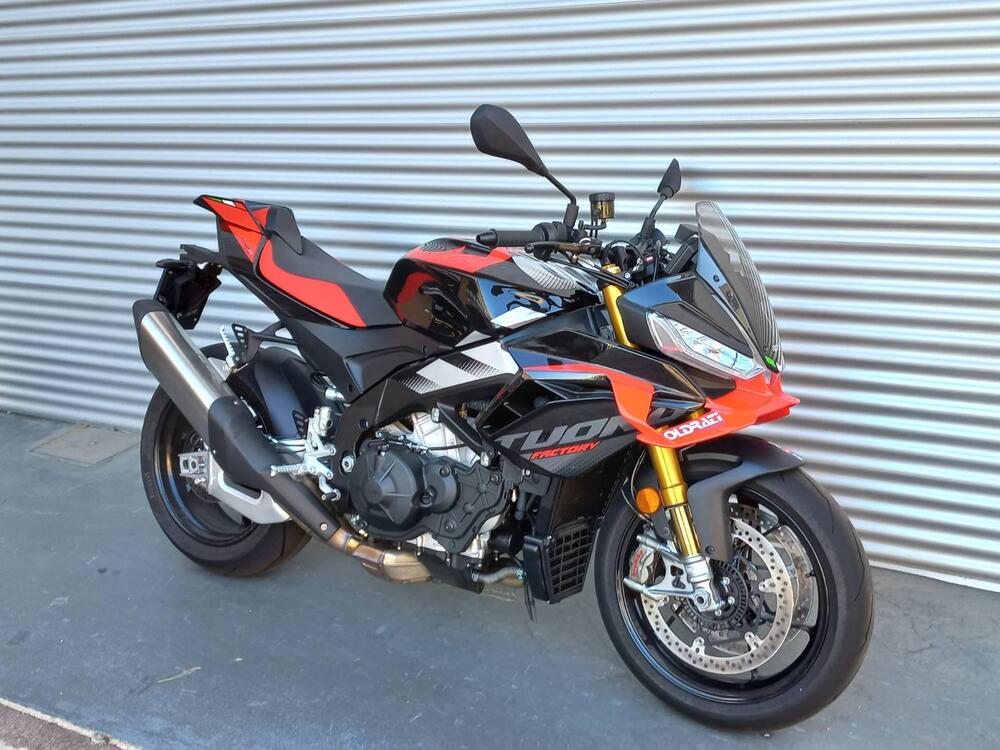 Aprilia Tuono V4 Factory (2025) (3)