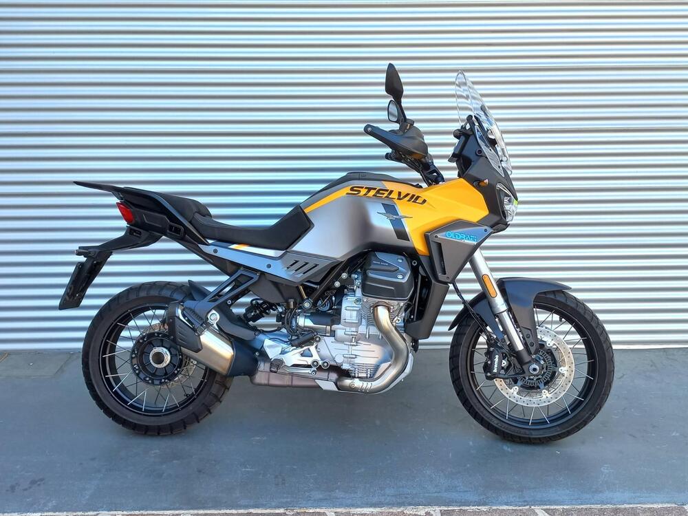 Moto Guzzi Stelvio (2024 - 25) (2)