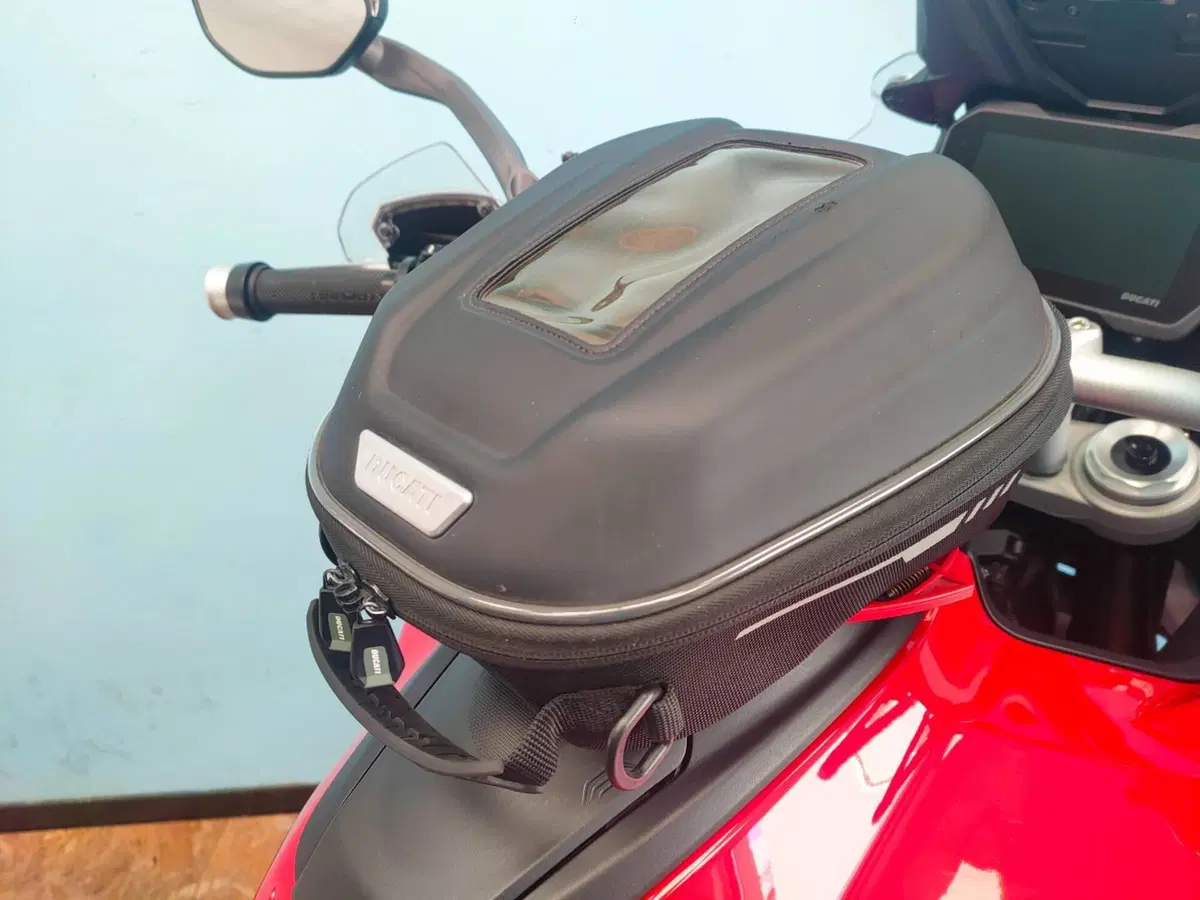 Ducati Multistrada V4 S (2021 - 24) (15)