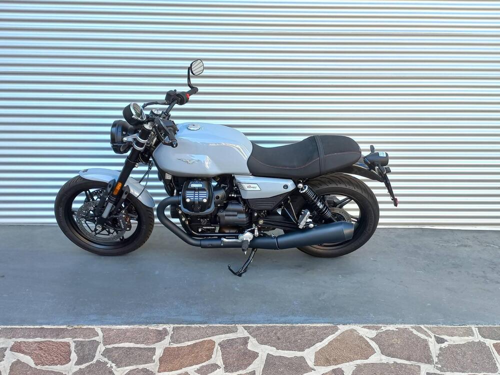 Moto Guzzi V7 Sport (2025) (5)