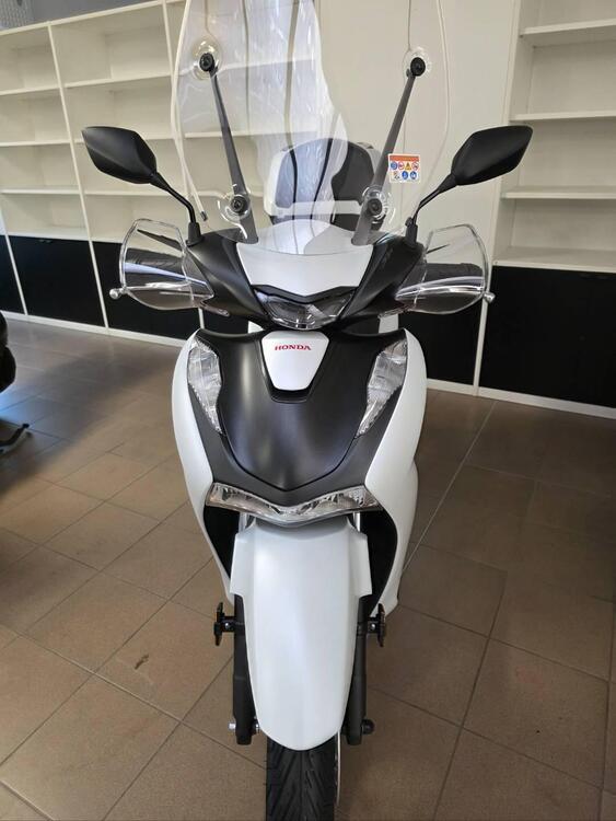 Honda SH 125i Sport (2024 - 25) (2)