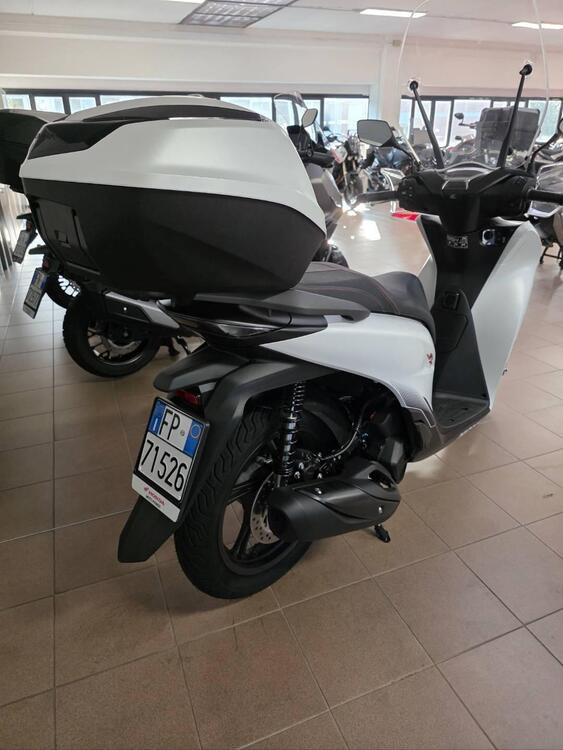 Honda SH 125i Sport (2024 - 25) (3)