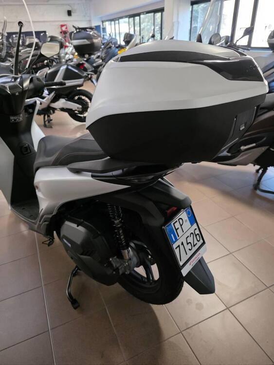 Honda SH 125i Sport (2024 - 25) (4)