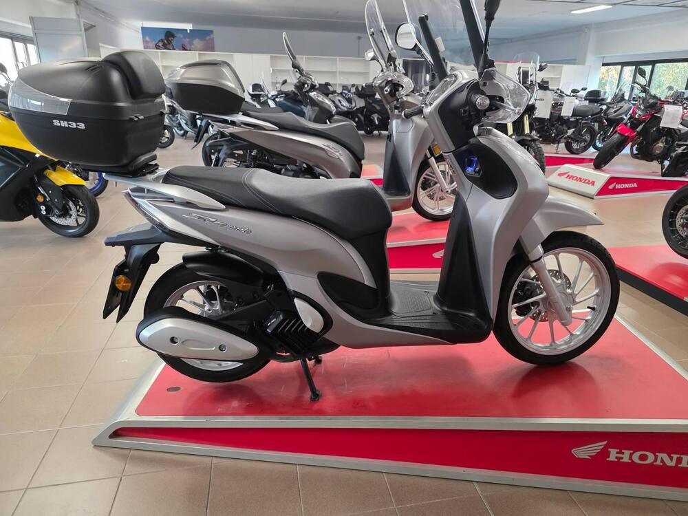 Honda SH 125 Mode (2024 - 25) (2)