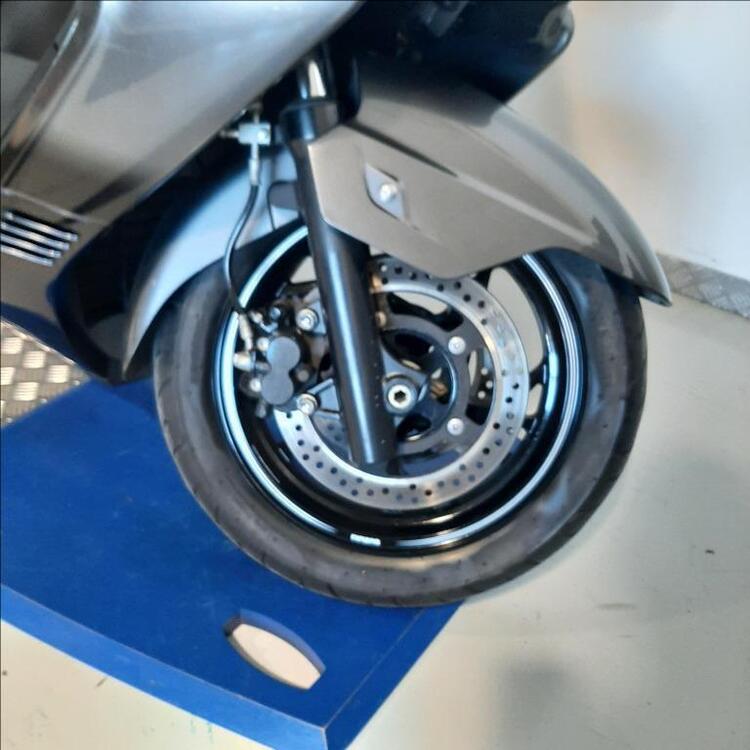 Suzuki Burgman AN 400 (1999 - 00) (3)