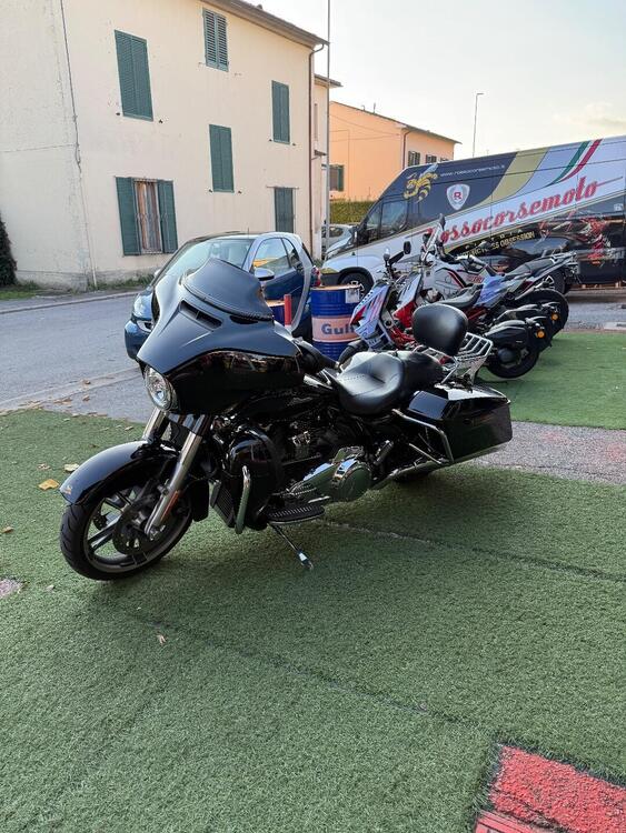 Harley-Davidson 107 Street Glide Special (2017 - 19) - FLHXS (2)