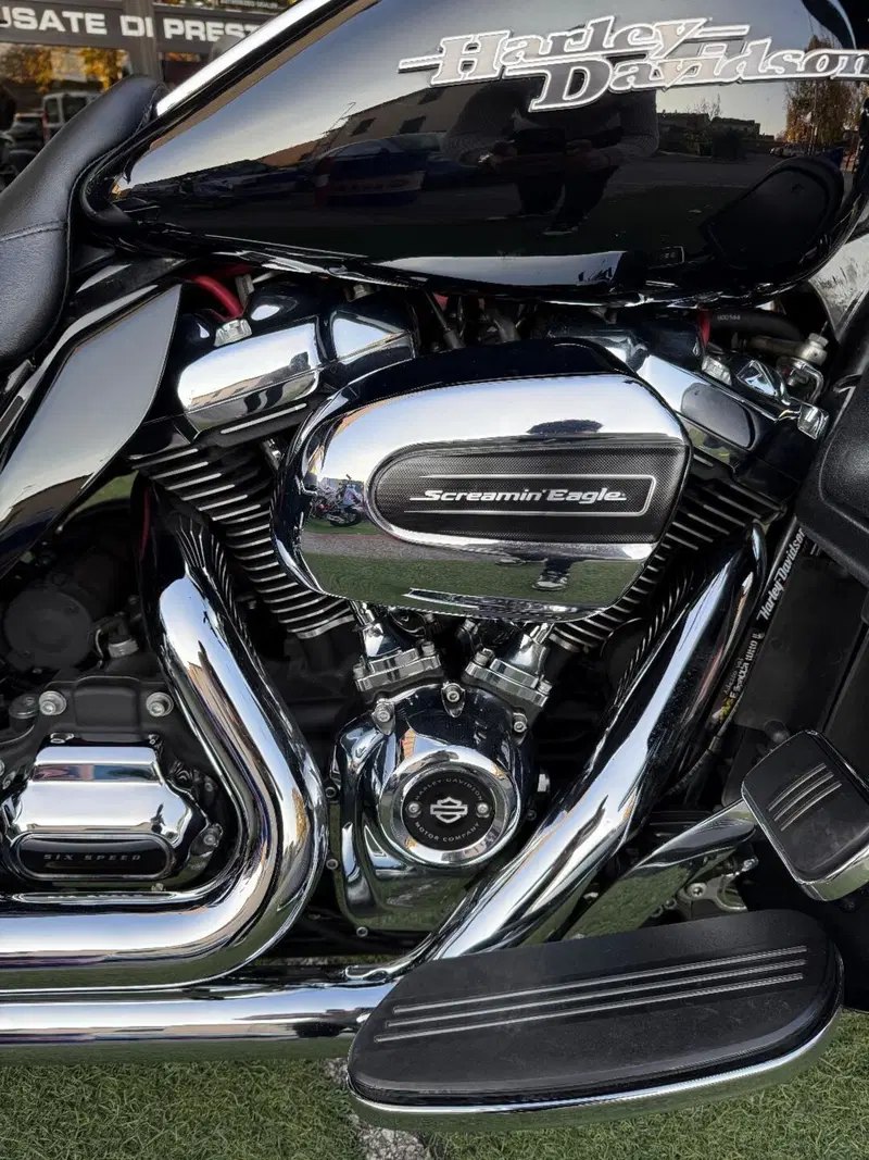 Harley-Davidson 107 Street Glide Special (2017 - 19) - FLHXS (7)