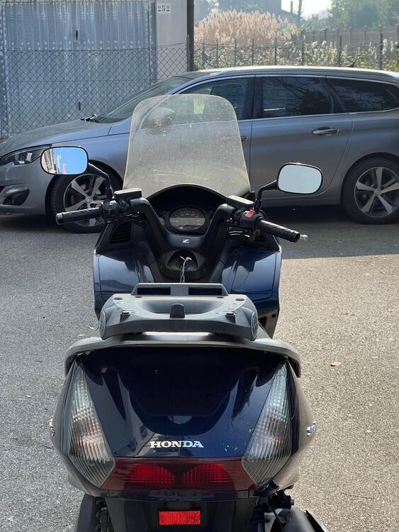 Honda Silver Wing 600 (2001 - 05) (5)