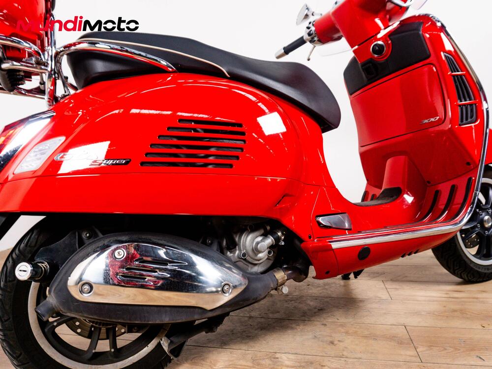 Vespa GTS 150 Super ie (2017 - 19) (4)