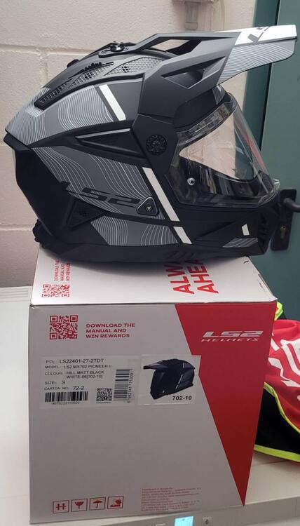 Vendo casco LS2 Pioneer II (2)