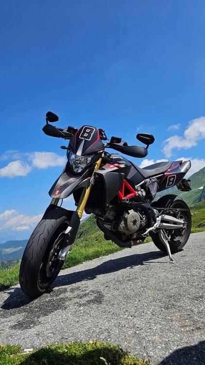 Aprilia Dorsoduro 750 Factory (2010 - 13)