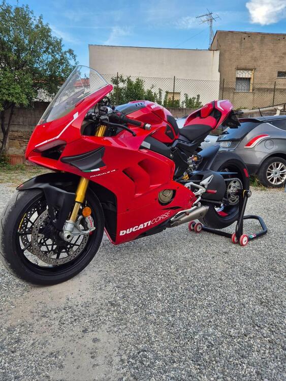 Ducati Panigale V4 S 1100 (2021) (2)