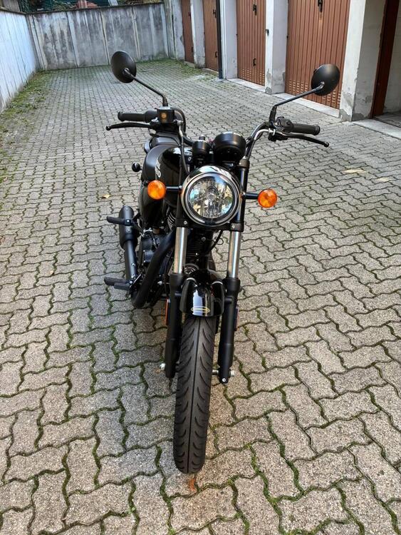 Royal Enfield Meteor 350 Fireball (2021 - 25) (2)