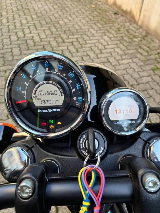 Royal Enfield Meteor 350 Fireball (2021 - 25) (5)