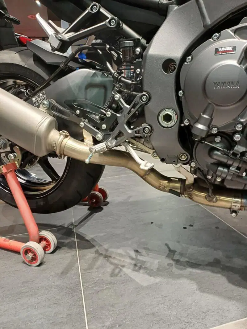Yamaha MT-10 (2022 - 26) (2)
