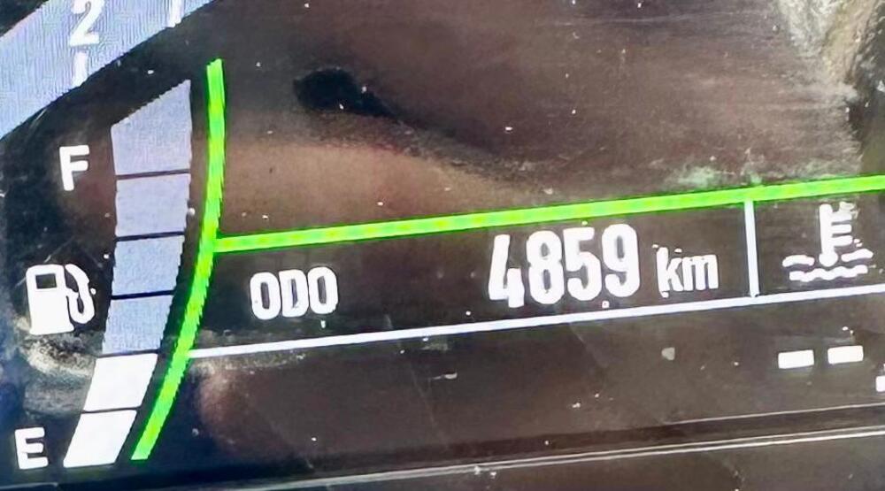 Kawasaki Z 500 SE (2024 - 26) (5)