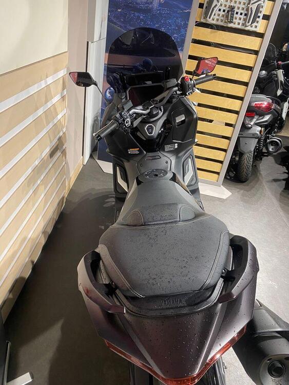 Yamaha T-Max 560 (2025) (2)