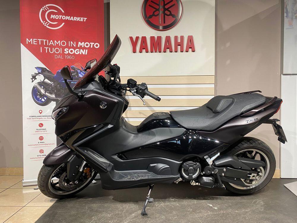 Yamaha T-Max 560 (2025) (4)